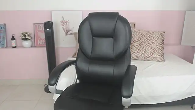 maria rios  online show from 4, 10, 2025