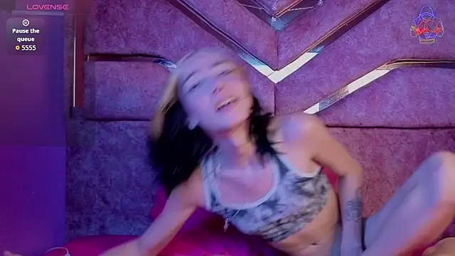 samantaa liov online show from 16, 4, 2026