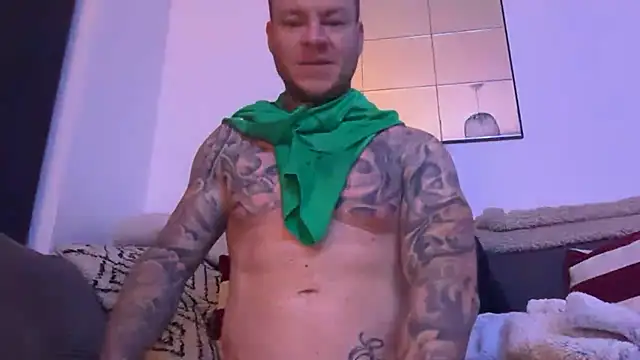 TeasySam online show from 15, 11, 2025