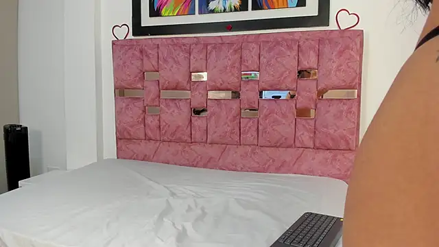 Snapshot of abella_lov chatting on 20, 10, 2025 abella lov online show from 20, 10, 2025