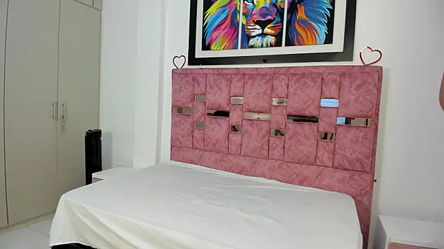 Snapshot of abella_lov chatting on 23, 10, 2025 abella lov online show from 23, 10, 2025