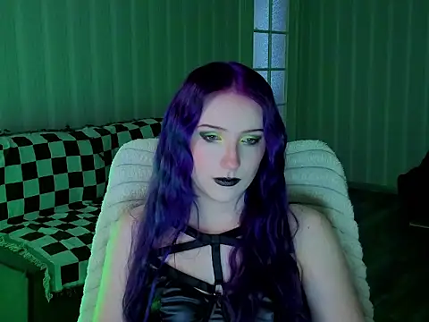Snapshot of violet-siren-x chatting on 16, 6, 2026 violet-siren-x online show from 16, 6, 2026