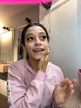 ChloeRosses online show from 19, 4, 2026