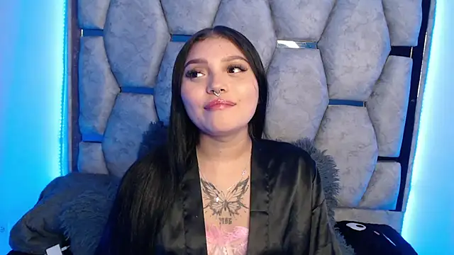 AnalyMilles online show from 6, 3, 2026