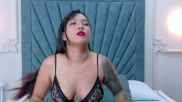 Sophie-Desire online show from 7, 10, 2025