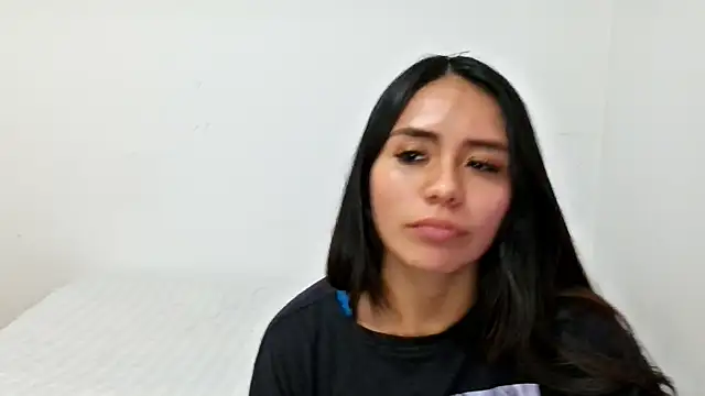 Snapshot of BellaBliss123 chatting on 2, 10, 2025 BellaBliss123 online show from 2, 10, 2025