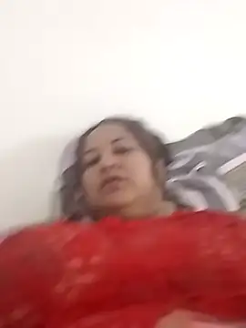 MEYBELLATINA online show from 17, 11, 2025