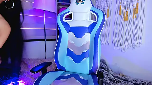 Zoe Skyler online show from 2, 10, 2025