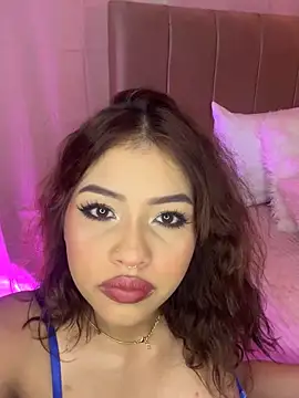 Snapshot of Mia_Valmont chatting on 4, 10, 2025 Mia Valmont online show from 4, 10, 2025
