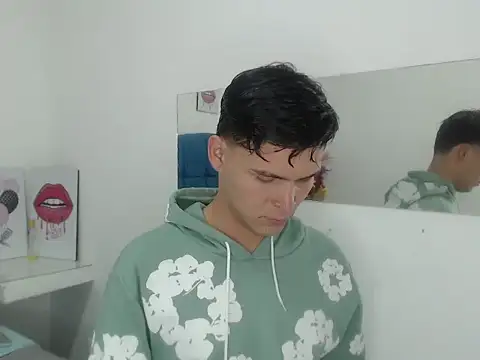 Aaron Foxxx online show from 15, 11, 2025