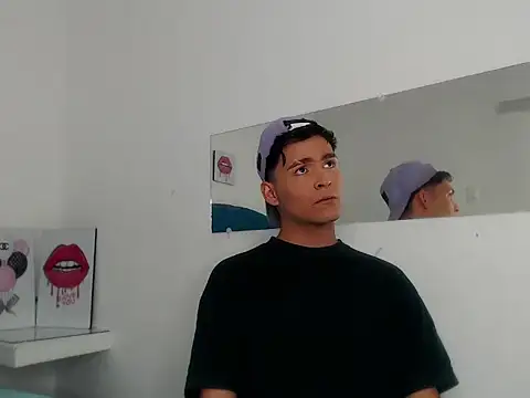 Aaron Foxxx online show from 16, 11, 2025