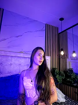 Honey noir online show from 19, 12, 2025