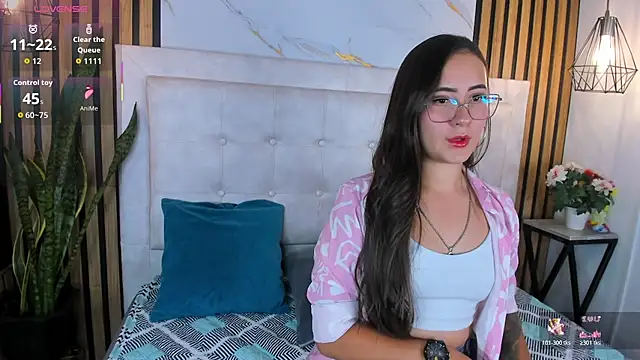 Snapshot of Honey_noir chatting on 11, 11, 2025 Honey noir online show from 11, 11, 2025