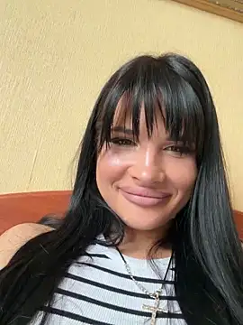 Snapshot of Alina_XXXX_ chatting on 11, 5, 2026 Alina XXXX online show from 11, 5, 2026