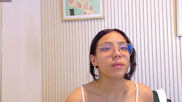 Abrilmirren online show from 14, 4, 2026