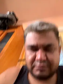 Sk3m veryhot online show from 2, 12, 2025