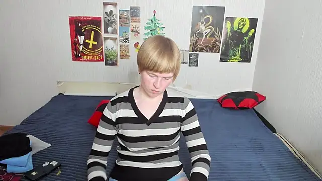 Cattie w  online show from 11, 4, 2026