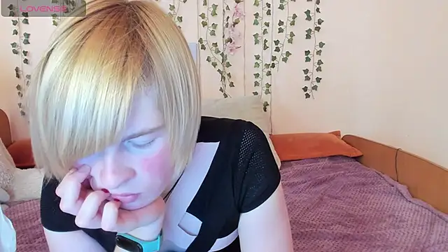 Snapshot of Cattie_w_ chatting on 24, 10, 2025 Cattie w online show from 24, 10, 2025