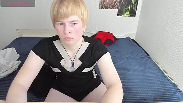 Snapshot of Cattie_w_ chatting on 8, 11, 2025 Cattie w online show from 8, 11, 2025