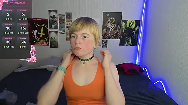 Cattie w  online show from 16, 12, 2025