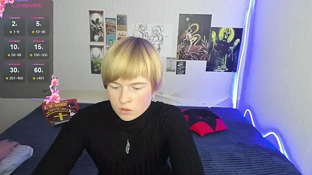 Cattie w  online show from 5, 12, 2025