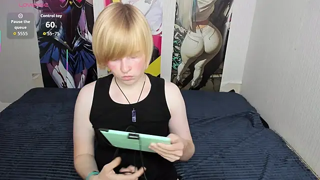 Snapshot of Cattie_w_ chatting on 9, 10, 2025 Cattie w online show from 9, 10, 2025