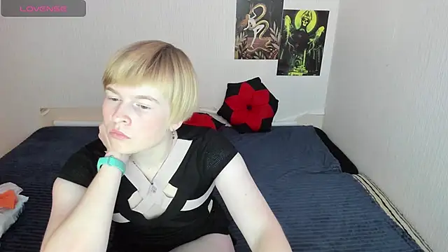 Snapshot of Cattie_w_ chatting on 4, 11, 2025 Cattie w online show from 4, 11, 2025