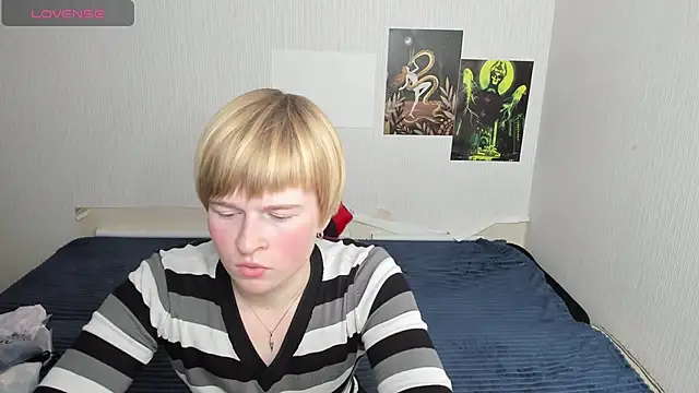 Snapshot of Cattie_w_ chatting on 22, 11, 2025 Cattie w online show from 22, 11, 2025