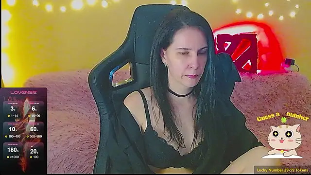 Irwi Tomboy online show from 24, 2, 2026