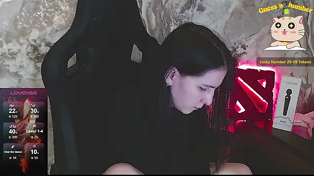 Irwi Tomboy online show from 12, 3, 2026