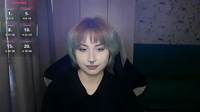 Snapshot of LeisaHopperstad chatting on 6, 5, 2026 LeisaHopperstad online show from 6, 5, 2026