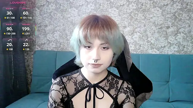 Snapshot of LeisaHopperstad chatting on 28, 4, 2026 LeisaHopperstad online show from 28, 4, 2026