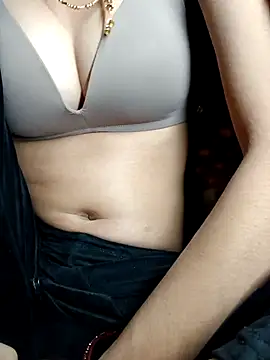 misskomal97 online show from 2, 12, 2025