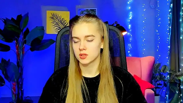 JuneWoods online show from 13, 1, 2026