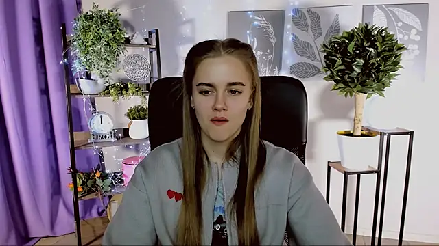 JuneWoods online show from 3, 4, 2026