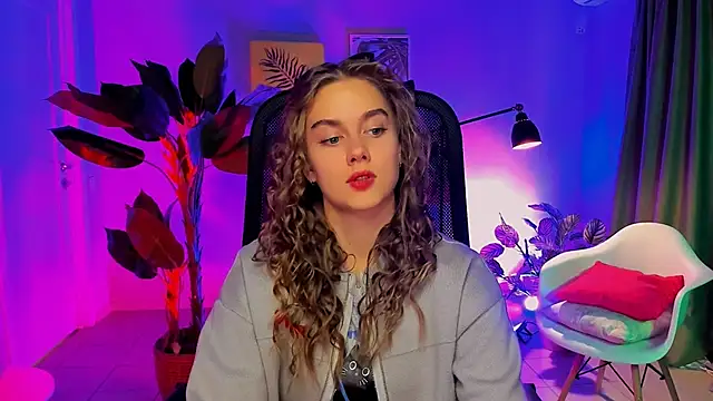 JuneWoods online show from 22, 11, 2025