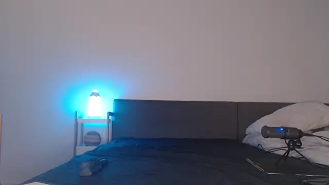 Snapshot of blueburrypie chatting on 4, 11, 2025 blueburrypie online show from 4, 11, 2025