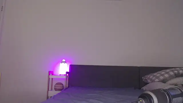 Snapshot of blueburrypie chatting on 20, 10, 2025 blueburrypie online show from 20, 10, 2025