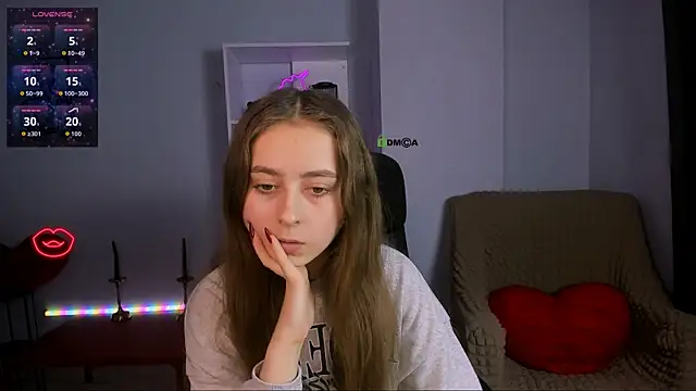 rebecca smile online show from 17, 11, 2025