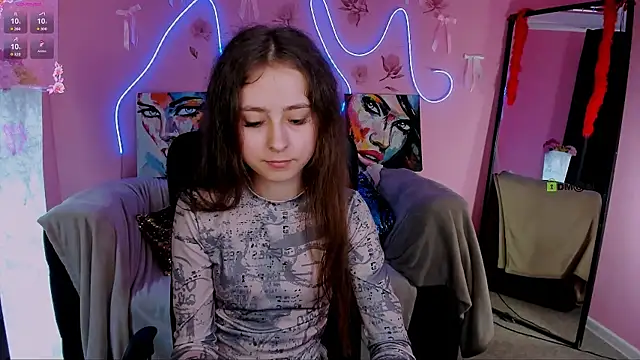 Snapshot of rebecca_smile chatting on 6, 7, 2026 rebecca smile online show from 6, 7, 2026