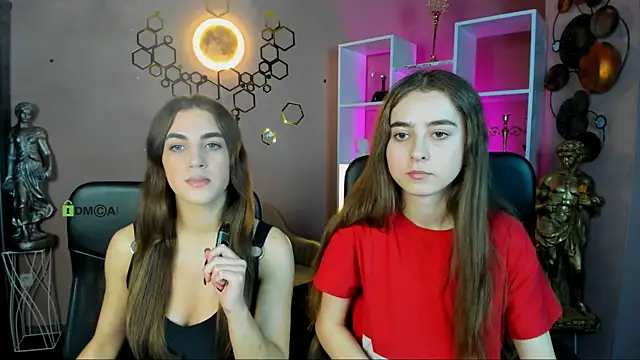 rebecca smile online show from 19, 12, 2025