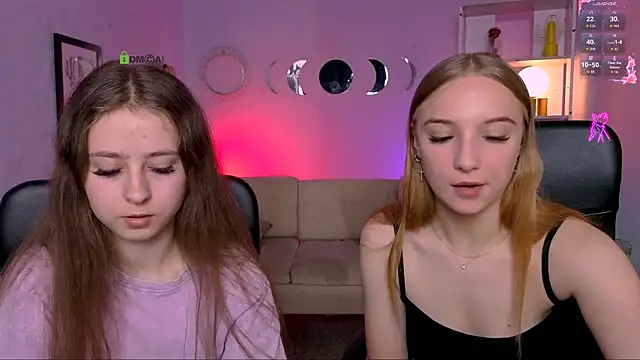 Snapshot of rebecca_smile chatting on 17, 6, 2026 rebecca smile online show from 17, 6, 2026