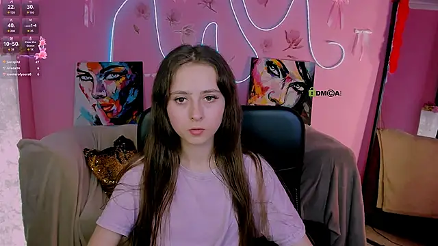 Snapshot of rebecca_smile chatting on 29, 6, 2026 rebecca smile online show from 29, 6, 2026
