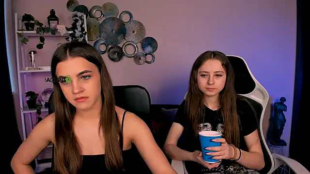 rebecca smile online show from 19, 3, 2026