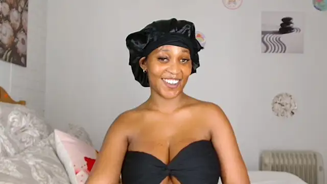 ConnieSmall24 online show from 13, 6, 2026