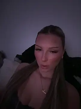 blondeeee online show from 24, 2, 2026