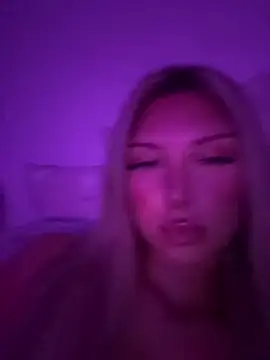 blondeeee online show from 26, 3, 2026