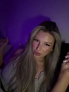 blondeeee online show from 7, 2, 2026