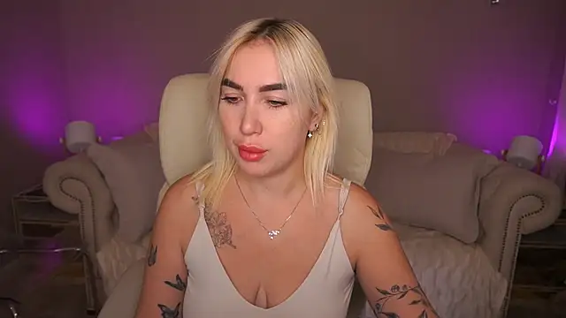 MariellaVi online show from 25, 9, 2025