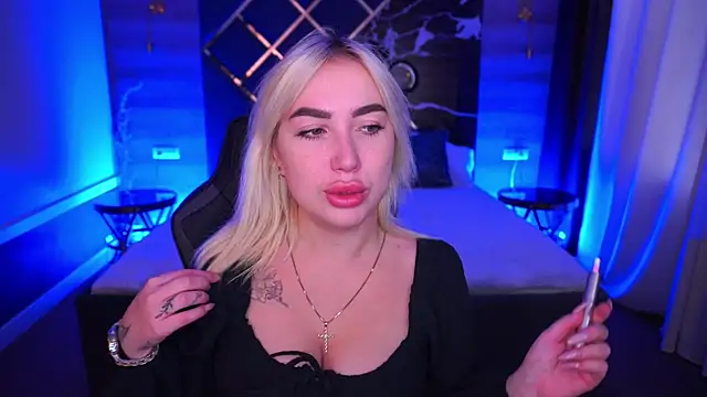 MariellaVi online show from 4, 10, 2025